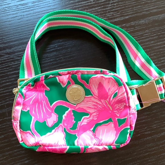 Lilly Pulitzer Handbags - 🌸Lilly Pulitzer🌸 Belt Bag